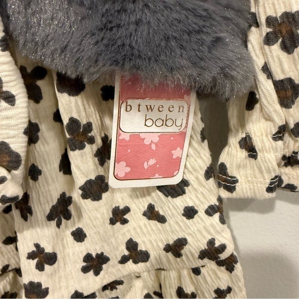 btween baby Floral Kids Dress with Faux Fur Vest 3 Piece Set Size 12 Month - Picture 5 of 5